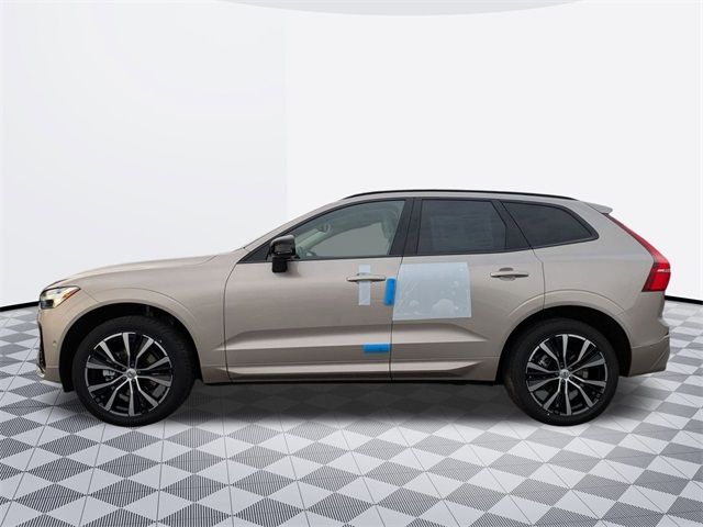 2025 Volvo XC60 Plus