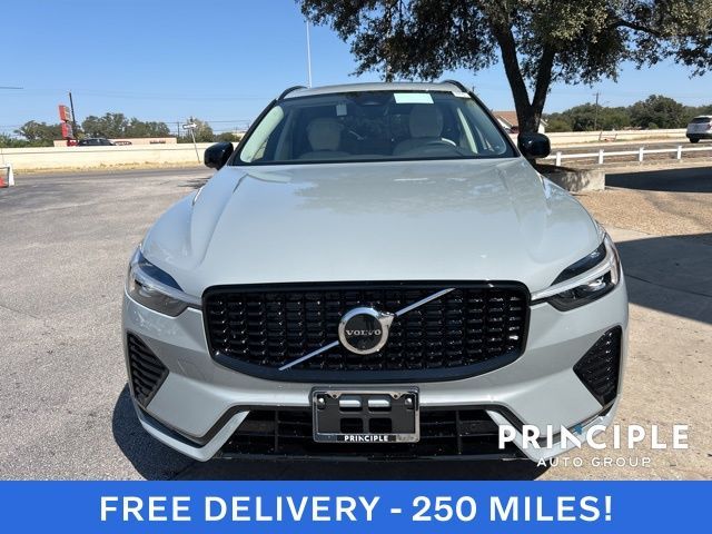 2025 Volvo XC60 Plus