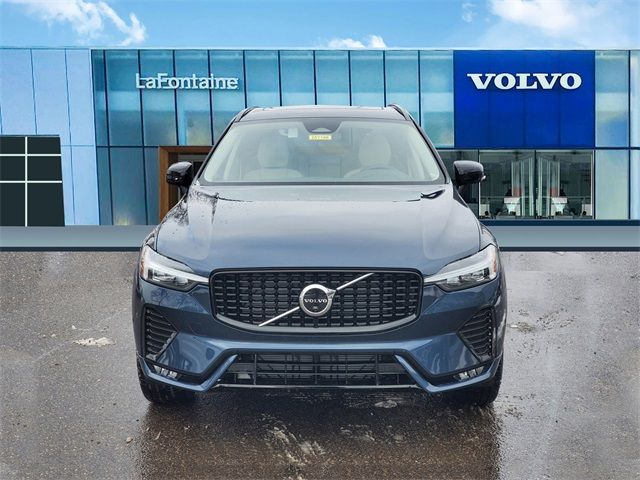 2025 Volvo XC60 Plus