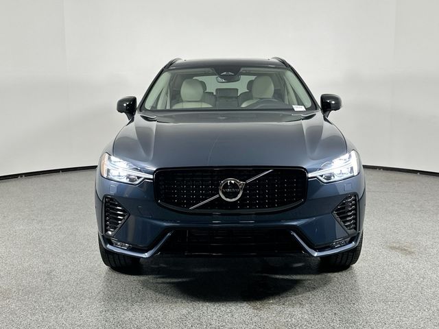 2025 Volvo XC60 Plus