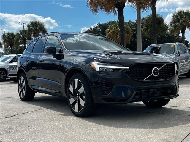 2025 Volvo XC60 Plug-In Hybrid Plus