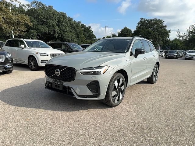 2025 Volvo XC60 Plug-In Hybrid Plus