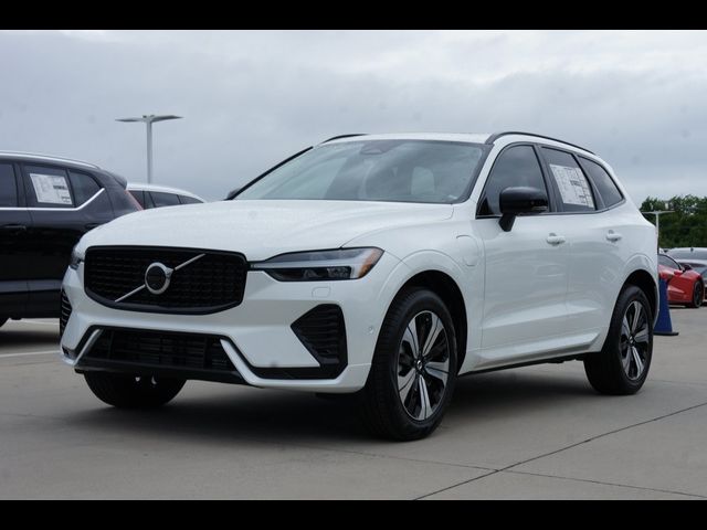 2025 Volvo XC60 Plug-In Hybrid Plus