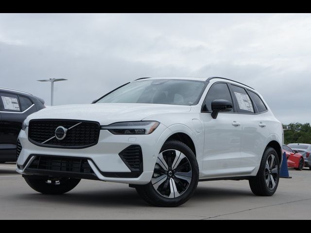 2025 Volvo XC60 Plug-In Hybrid Plus