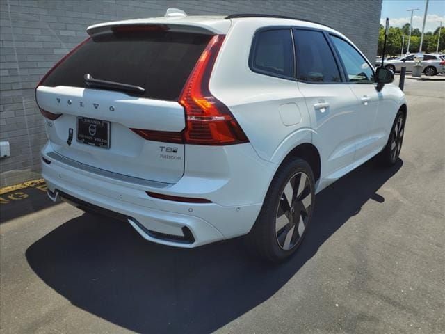 2025 Volvo XC60 Plug-In Hybrid Plus