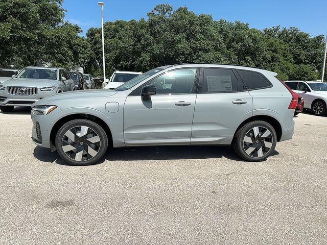 2025 Volvo XC60 Plug-In Hybrid Plus