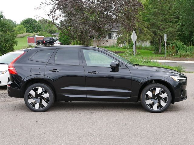 2025 Volvo XC60 Plug-In Hybrid Plus