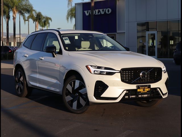 2025 Volvo XC60 Plug-In Hybrid Plus