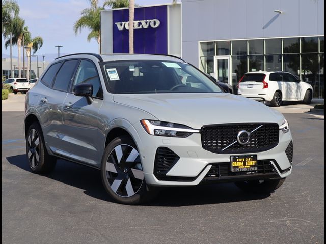 2025 Volvo XC60 Plug-In Hybrid Plus