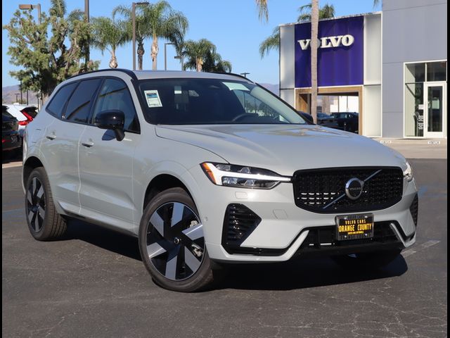 2025 Volvo XC60 Plug-In Hybrid Plus