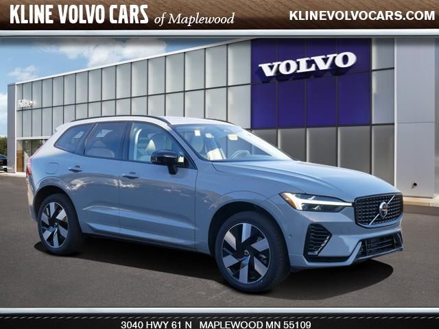 2025 Volvo XC60 Plug-In Hybrid Plus