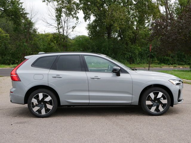 2025 Volvo XC60 Plug-In Hybrid Plus