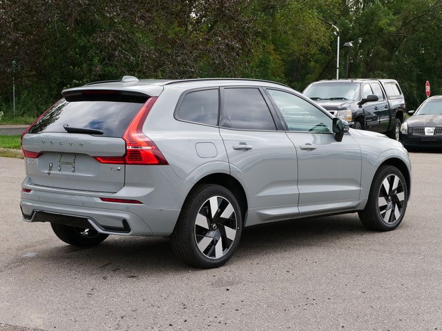 2025 Volvo XC60 Plug-In Hybrid Plus