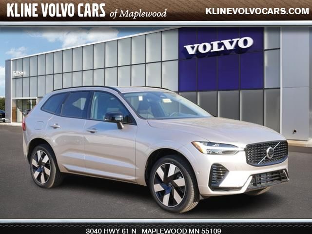 2025 Volvo XC60 Plug-In Hybrid Plus