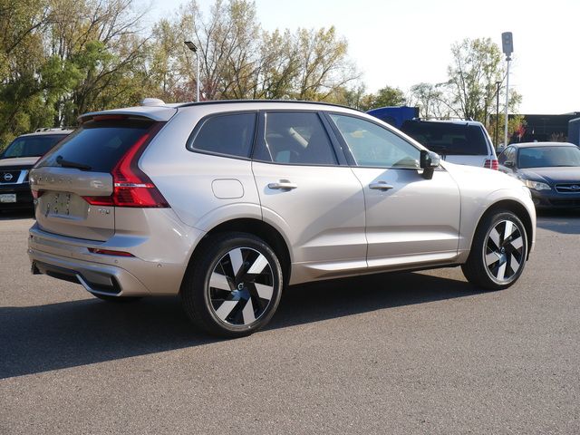 2025 Volvo XC60 Plug-In Hybrid Plus