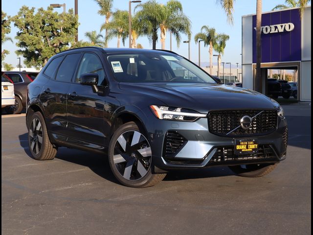 2025 Volvo XC60 Plug-In Hybrid Plus