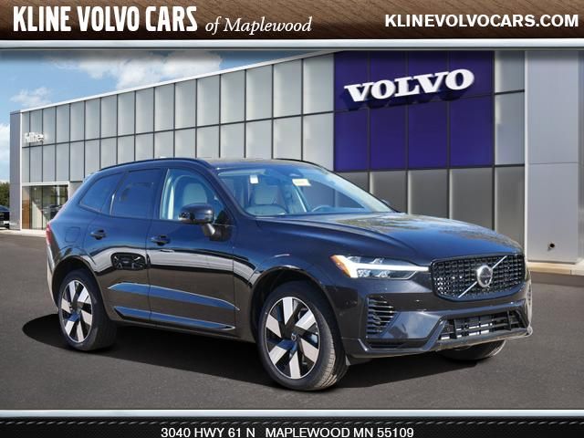 2025 Volvo XC60 Plug-In Hybrid Plus