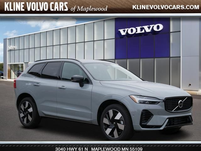 2025 Volvo XC60 Plug-In Hybrid Plus