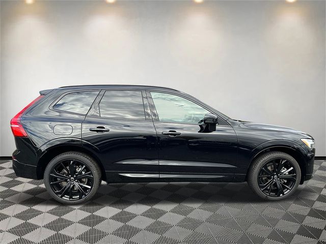 2025 Volvo XC60 Plug-In Hybrid Ultra Black Edition