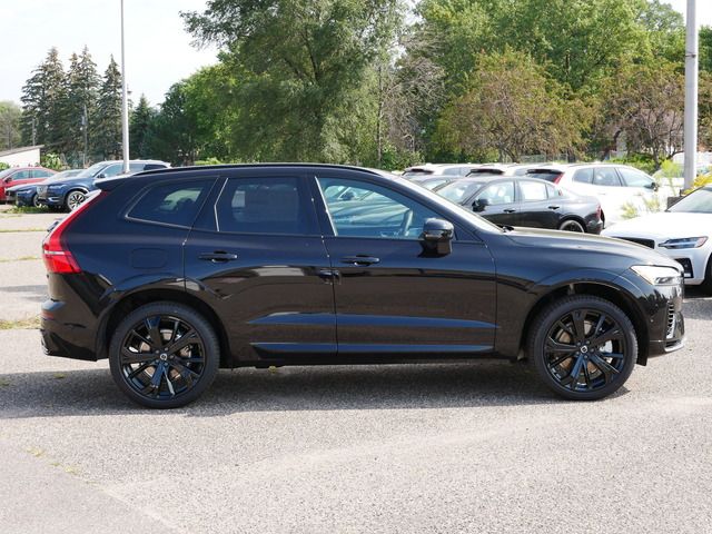 2025 Volvo XC60 Plug-In Hybrid Ultra Black Edition