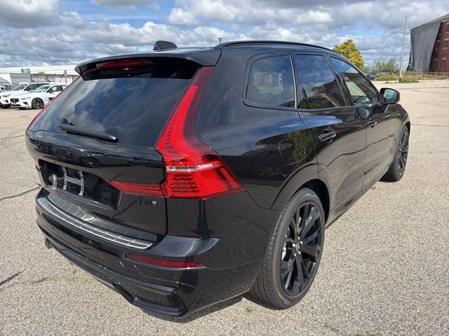 2025 Volvo XC60 Plug-In Hybrid Ultra Black Edition