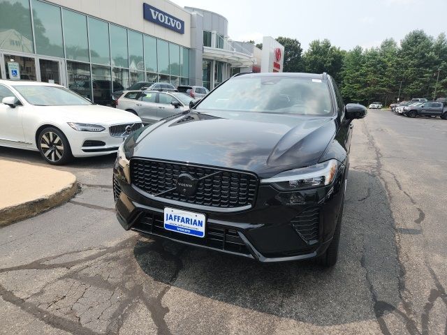 2025 Volvo XC60 Plug-In Hybrid Ultra Black Edition