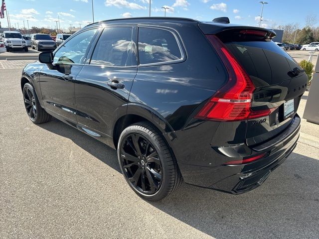 2025 Volvo XC60 Plug-In Hybrid Ultra Black Edition