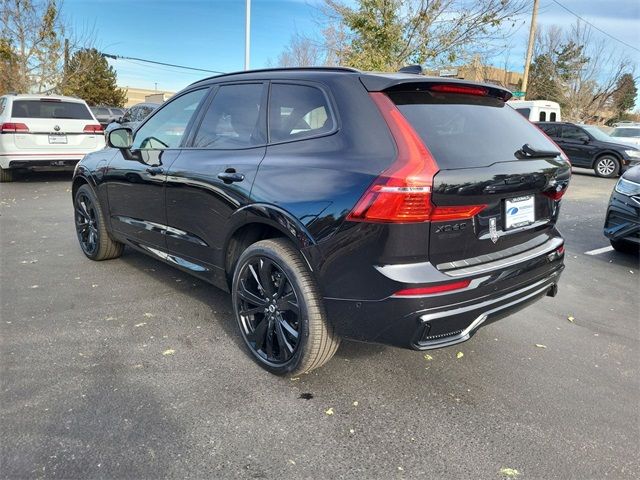 2025 Volvo XC60 Plug-In Hybrid Ultra Black Edition