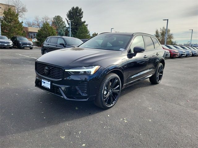 2025 Volvo XC60 Plug-In Hybrid Ultra Black Edition