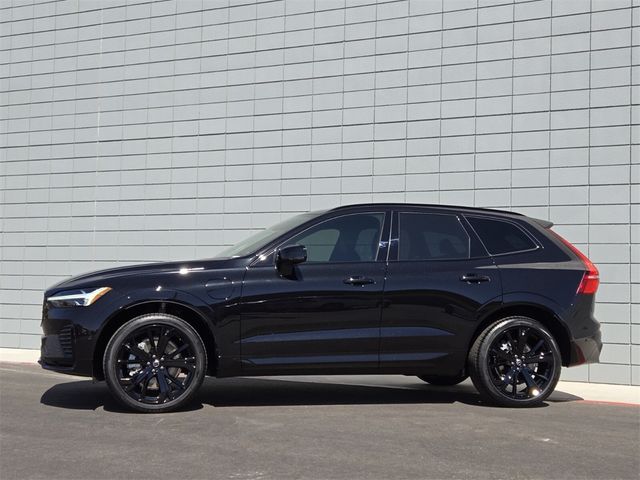 2025 Volvo XC60 Plug-In Hybrid Ultra Black Edition