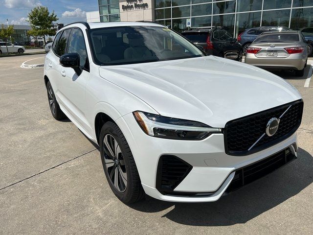 2025 Volvo XC60 Plug-In Hybrid Core