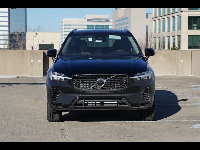 2025 Volvo XC60 Plug-In Hybrid Core