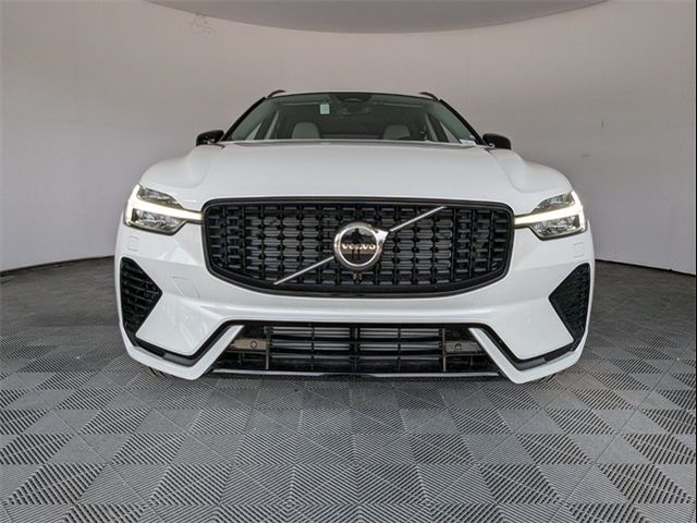 2025 Volvo XC60 Plug-In Hybrid Core