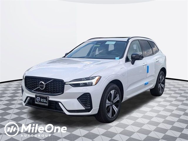 2025 Volvo XC60 Plug-In Hybrid Core