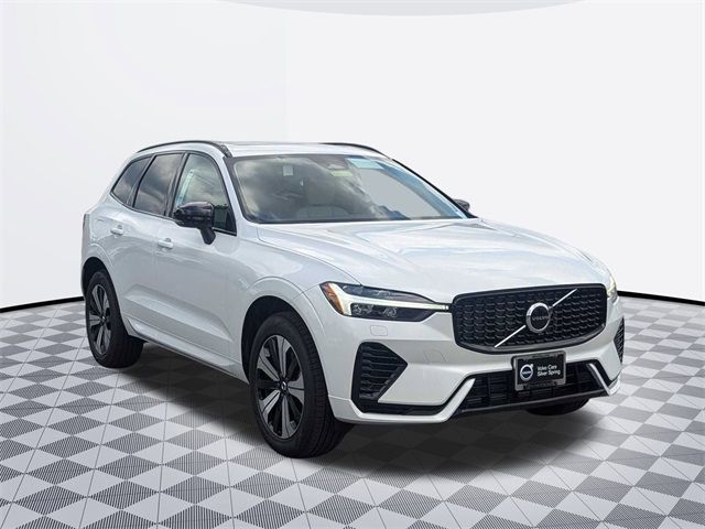 2025 Volvo XC60 Plug-In Hybrid Core