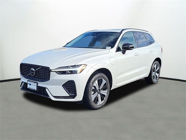 2025 Volvo XC60 Plug-In Hybrid Core