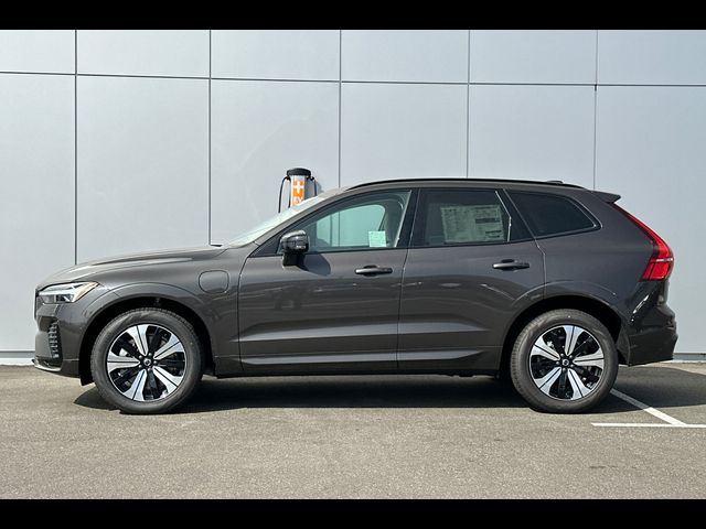 2025 Volvo XC60 Plug-In Hybrid Core