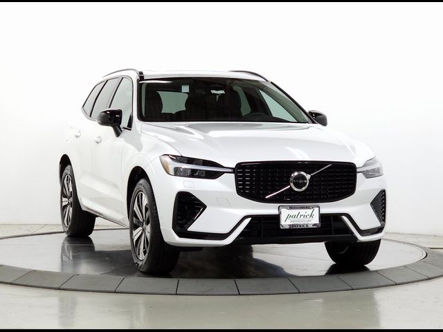 2025 Volvo XC60 Plug-In Hybrid Core