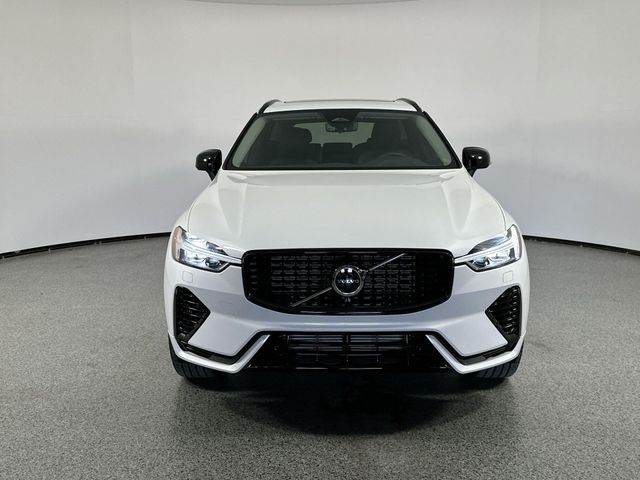 2025 Volvo XC60 Plug-In Hybrid Core