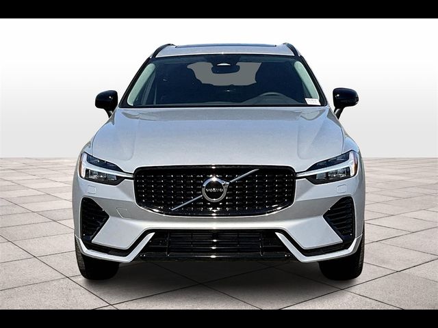 2025 Volvo XC60 Plug-In Hybrid Core