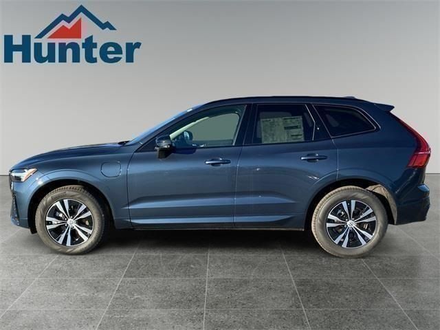 2025 Volvo XC60 Plug-In Hybrid Core