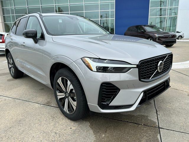 2025 Volvo XC60 Plug-In Hybrid Core