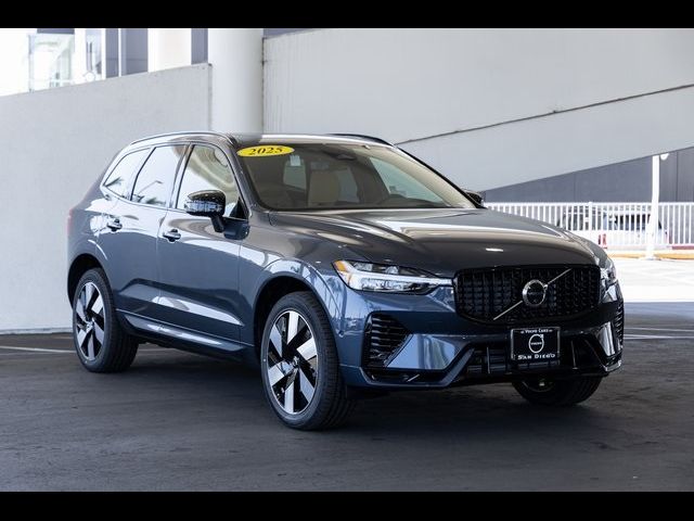 2025 Volvo XC60 Plug-In Hybrid Ultra