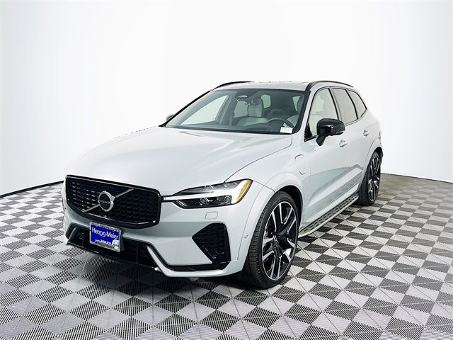 2025 Volvo XC60 Plug-In Hybrid Ultra