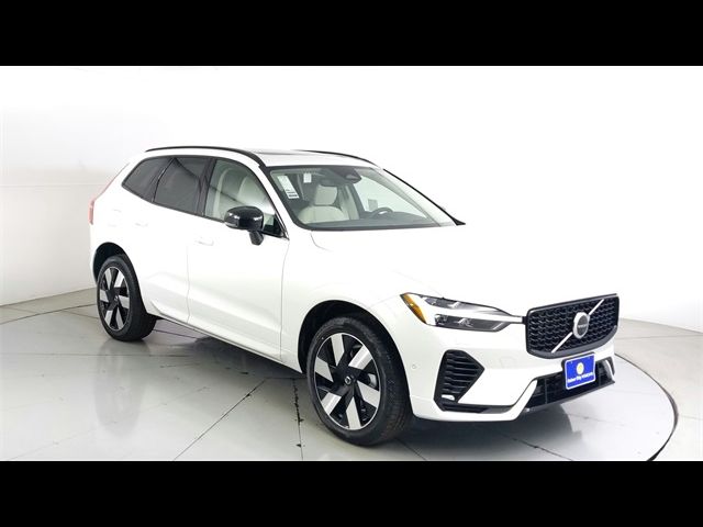 2025 Volvo XC60 Plug-In Hybrid Ultra