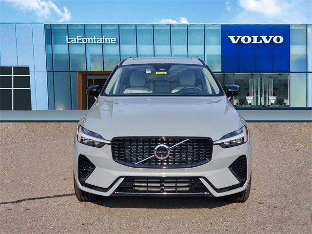 2025 Volvo XC60 Plug-In Hybrid Ultra