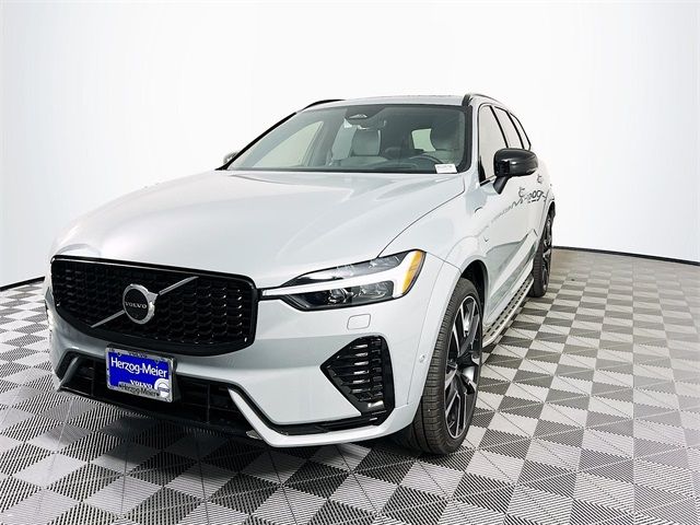 2025 Volvo XC60 Plug-In Hybrid Ultra