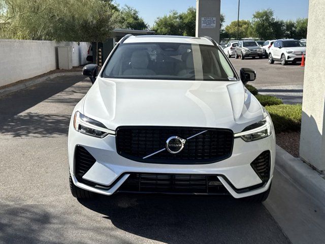 2025 Volvo XC60 Plug-In Hybrid Core