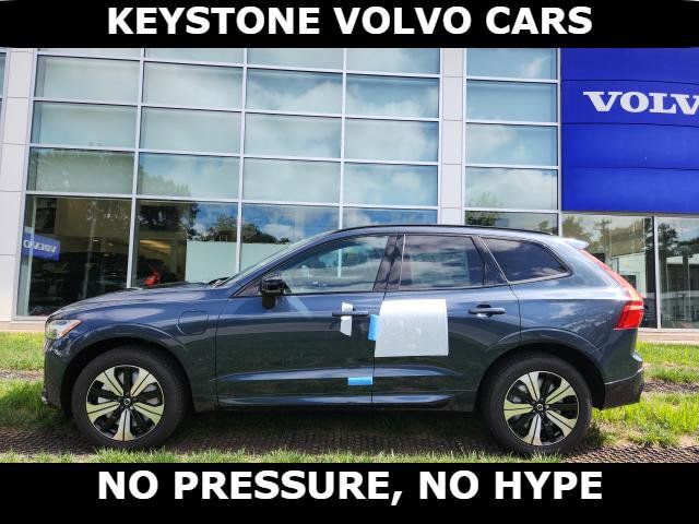 2025 Volvo XC60 Plug-In Hybrid Core