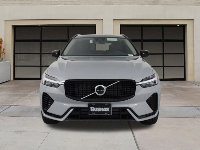 2025 Volvo XC60 Plug-In Hybrid Core